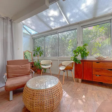 Le Bunker Prado Velodrome Homestay